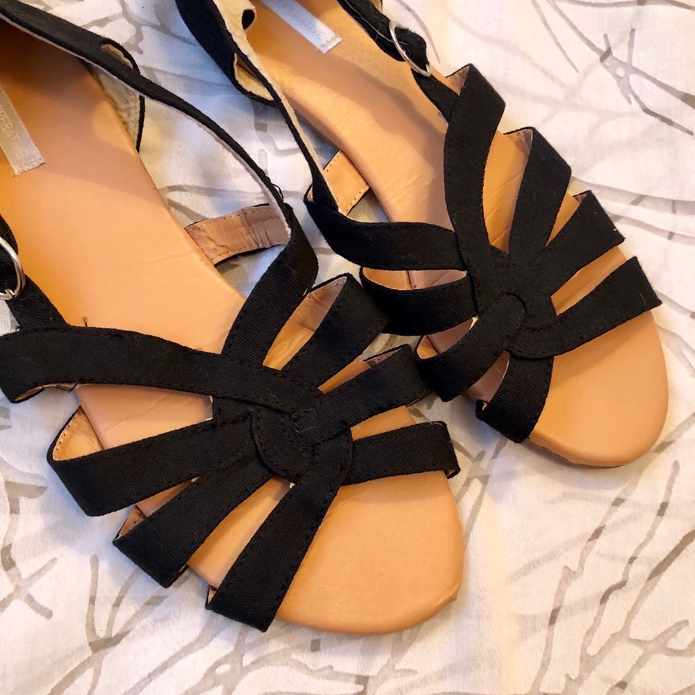 Black strapped Sandals